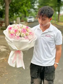 Gửi Yêu Thương Qua Hoa Mỗi Ngày – Nghệ Thuật Nhỏ Nhưng Ý Nghĩa Lớn