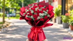 Tặng Hoa Cho Người Yêu: Nghệ Thuật Từ Những Cánh Hoa