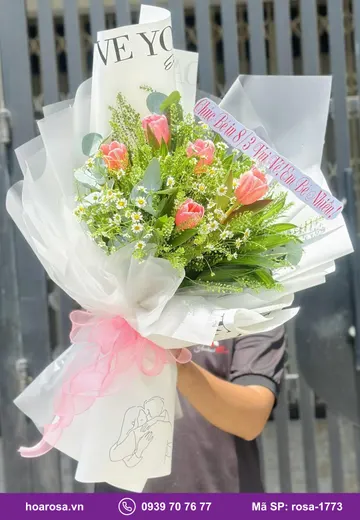 Bó hoa tulip tông trắng rosa-1773