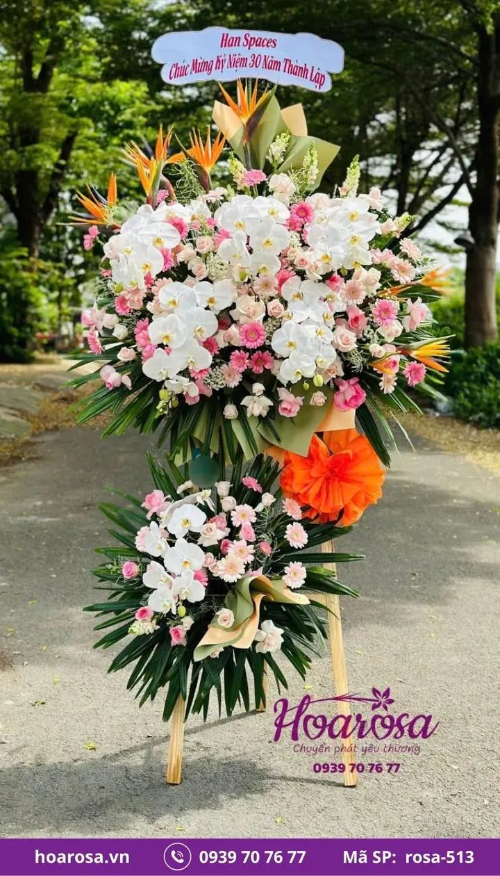 Kệ hoa khai trương 2 tầng chân gỗ tông hồng trắng rosa-513