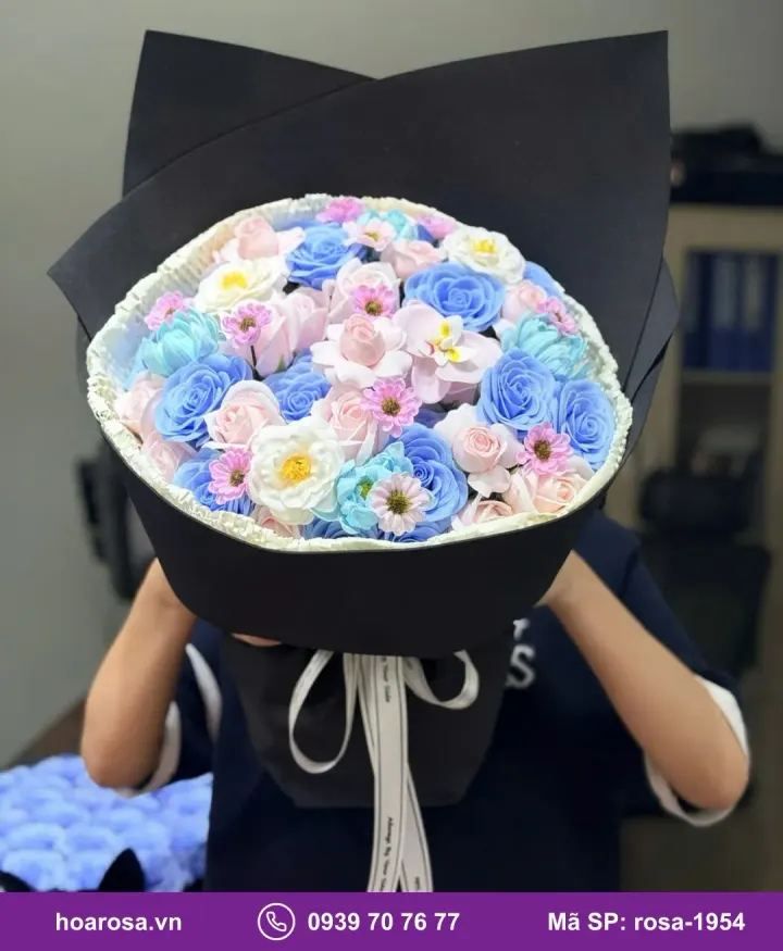 Bó hoa sáp xanh hồng giấy đen rosa-1954