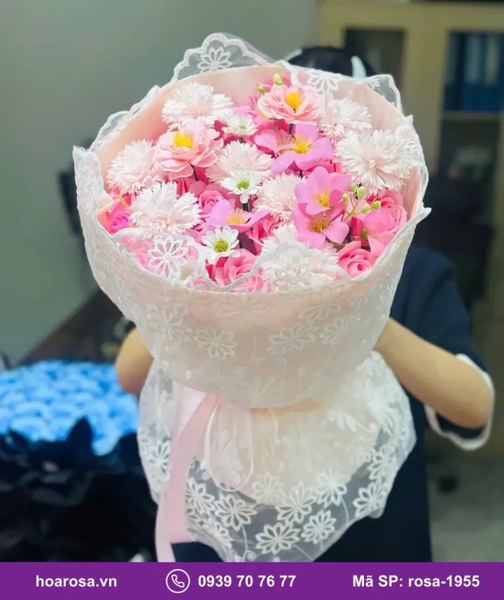Bó hoa sáp hồng phấn giấy ren rosa-1955