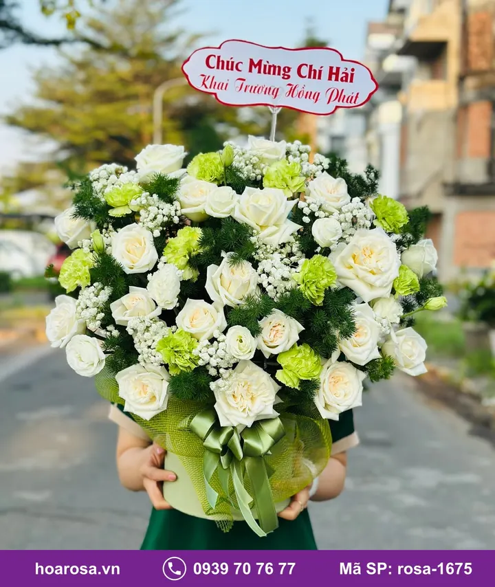 Giỏ Hoa Tươi Tông Trắng rosa-1675