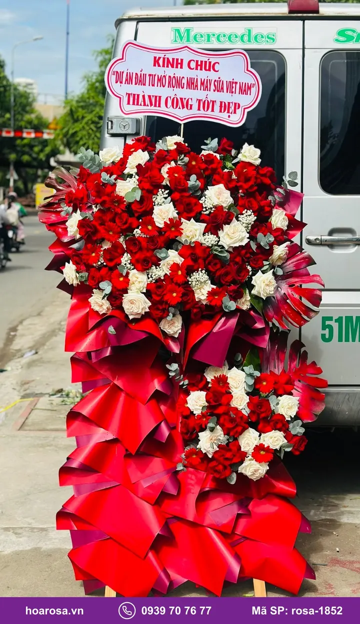 Kệ hoa khai trương 2 tầng tông đỏ rosa-1852