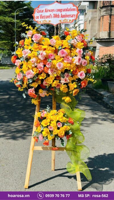 Kệ hoa chúc mừng rosa-562