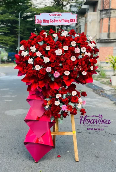 Kệ Hoa Chúc Mừng